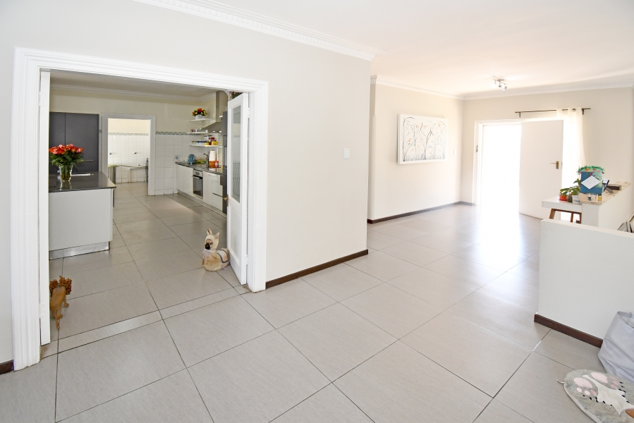 5 Bedroom Property for Sale in Blairgowrie Gauteng