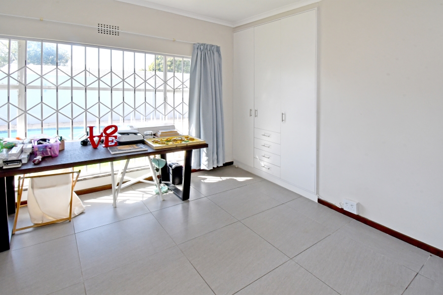 5 Bedroom Property for Sale in Blairgowrie Gauteng