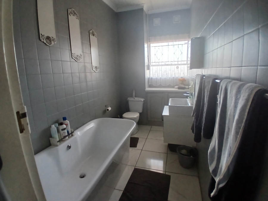 2 Bedroom Property for Sale in Albemarle Gauteng
