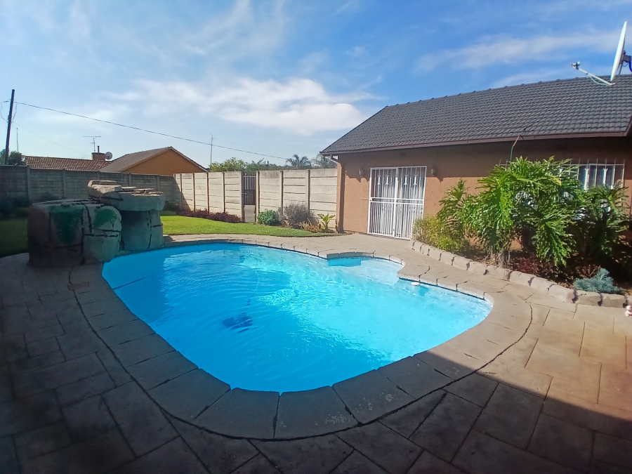 3 Bedroom Property for Sale in Dinwiddie Gauteng