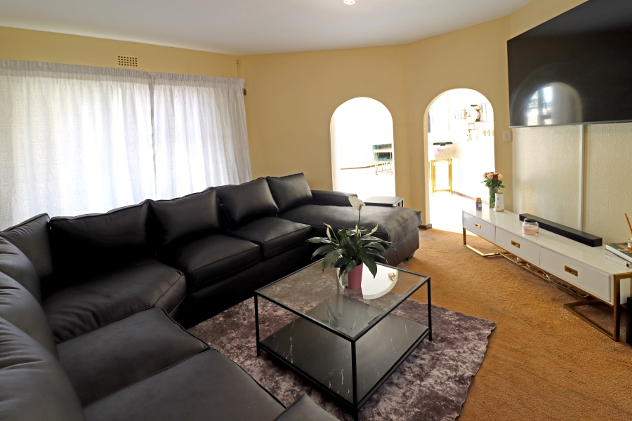 3 Bedroom Property for Sale in Corlett Gardens Gauteng