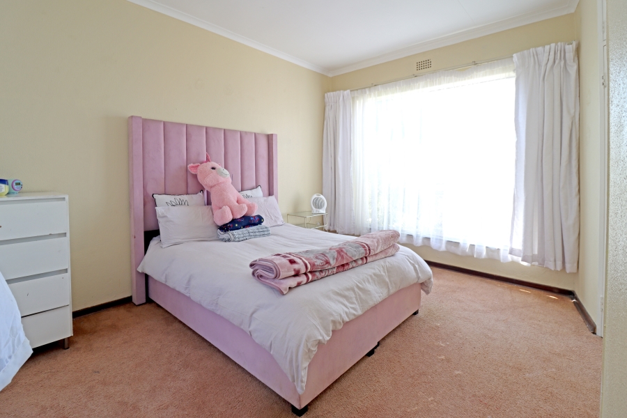 3 Bedroom Property for Sale in Corlett Gardens Gauteng