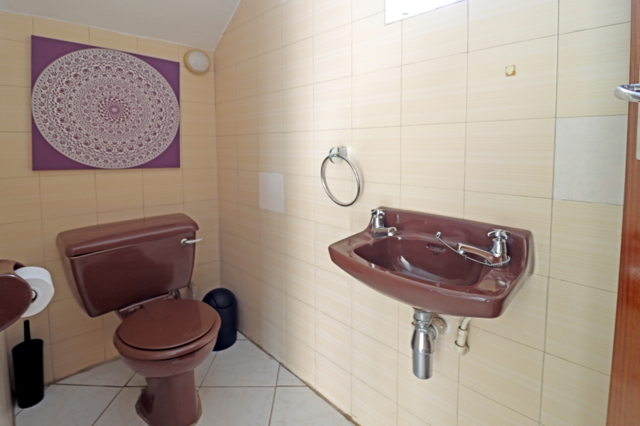 3 Bedroom Property for Sale in Corlett Gardens Gauteng