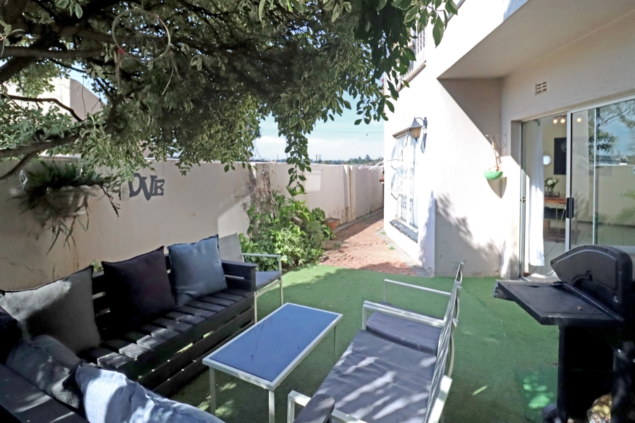 3 Bedroom Property for Sale in Corlett Gardens Gauteng