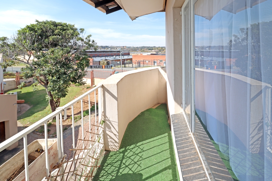 3 Bedroom Property for Sale in Corlett Gardens Gauteng