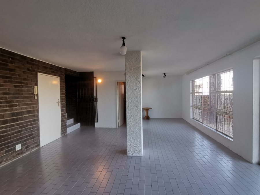 4 Bedroom Property for Sale in Bassonia Gauteng