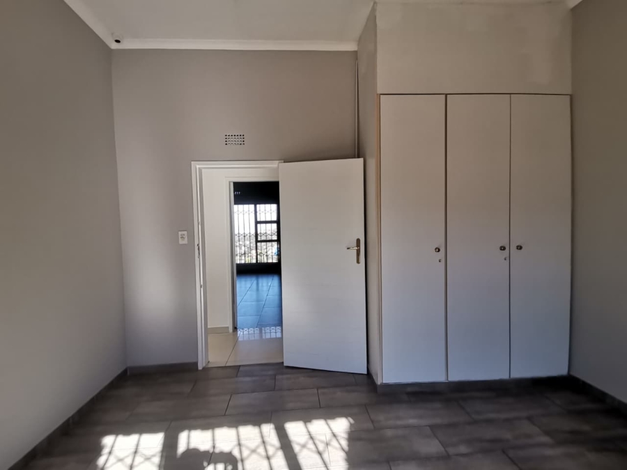 4 Bedroom Property for Sale in Bassonia Gauteng