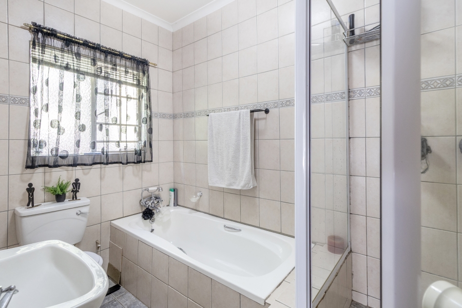 3 Bedroom Property for Sale in Moreleta Park Gauteng