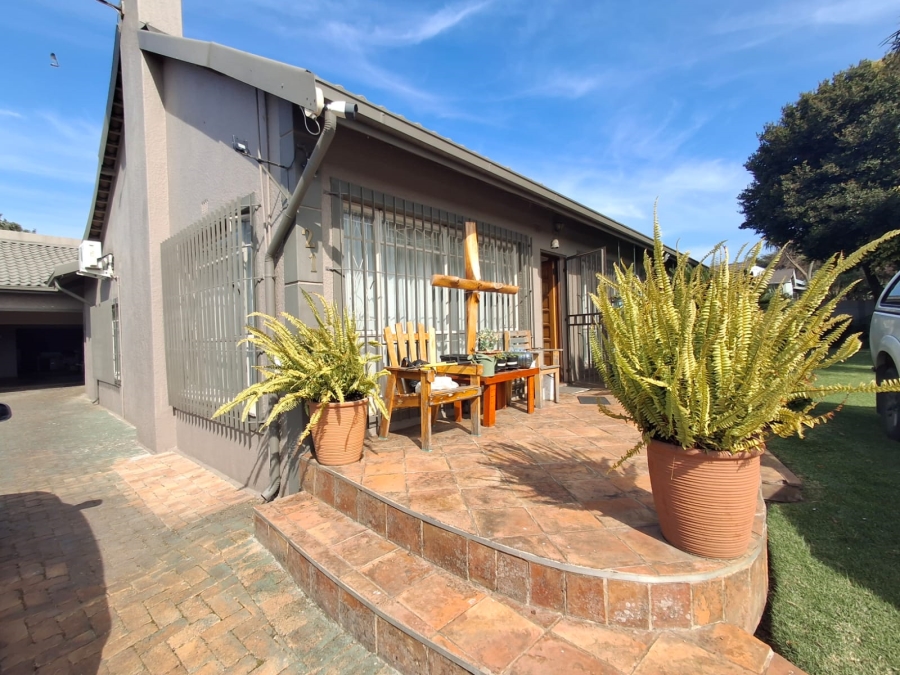 3 Bedroom Property for Sale in Jansenpark Gauteng