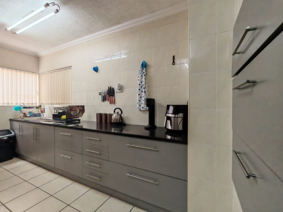 3 Bedroom Property for Sale in Three Rivers Gauteng