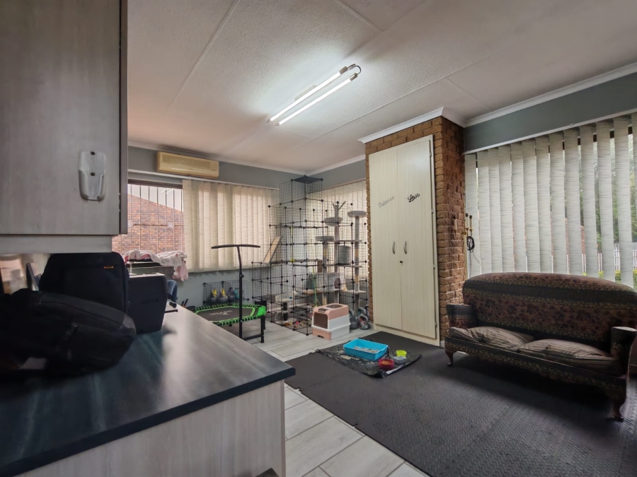 3 Bedroom Property for Sale in Three Rivers Gauteng