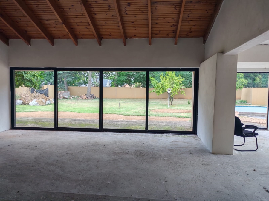 4 Bedroom Property for Sale in Three Rivers Proper Gauteng