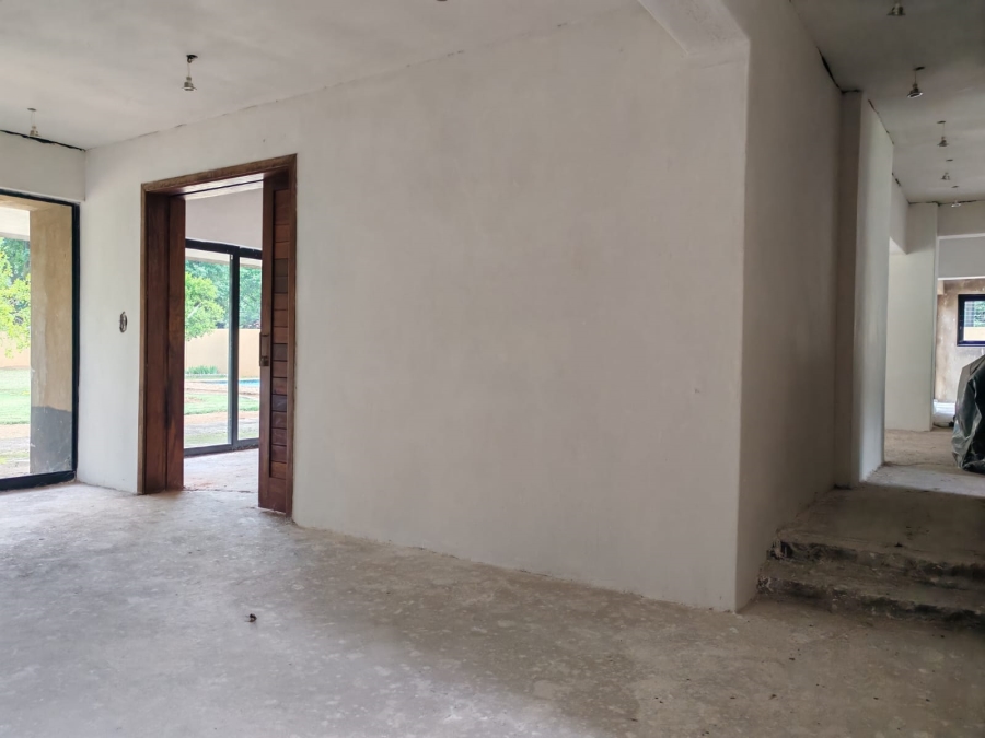 4 Bedroom Property for Sale in Three Rivers Proper Gauteng