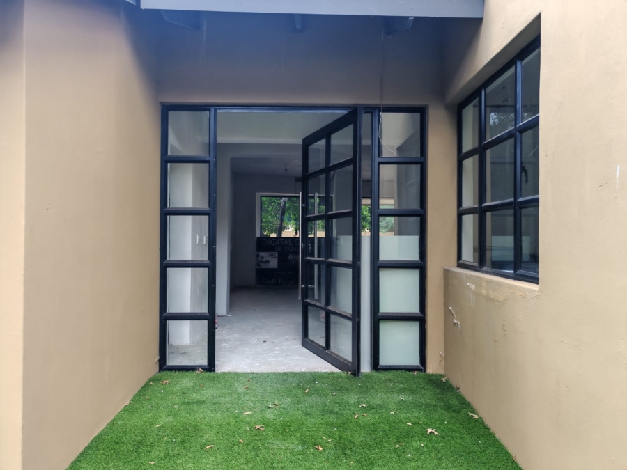 4 Bedroom Property for Sale in Three Rivers Proper Gauteng