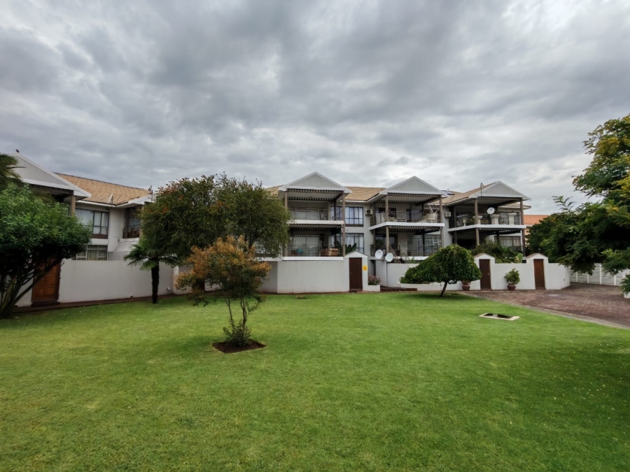 2 Bedroom Property for Sale in Three Rivers Gauteng