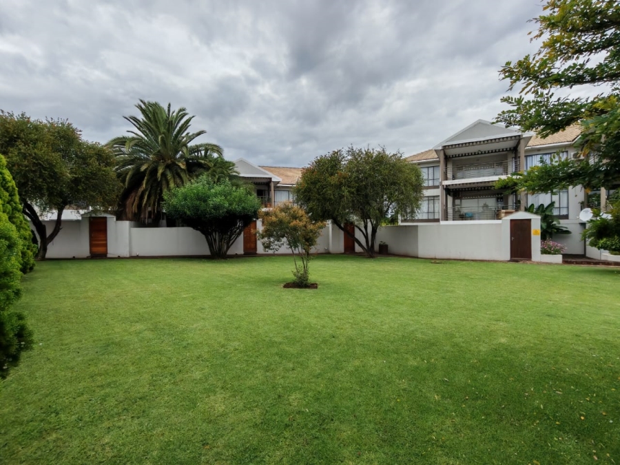 2 Bedroom Property for Sale in Three Rivers Gauteng