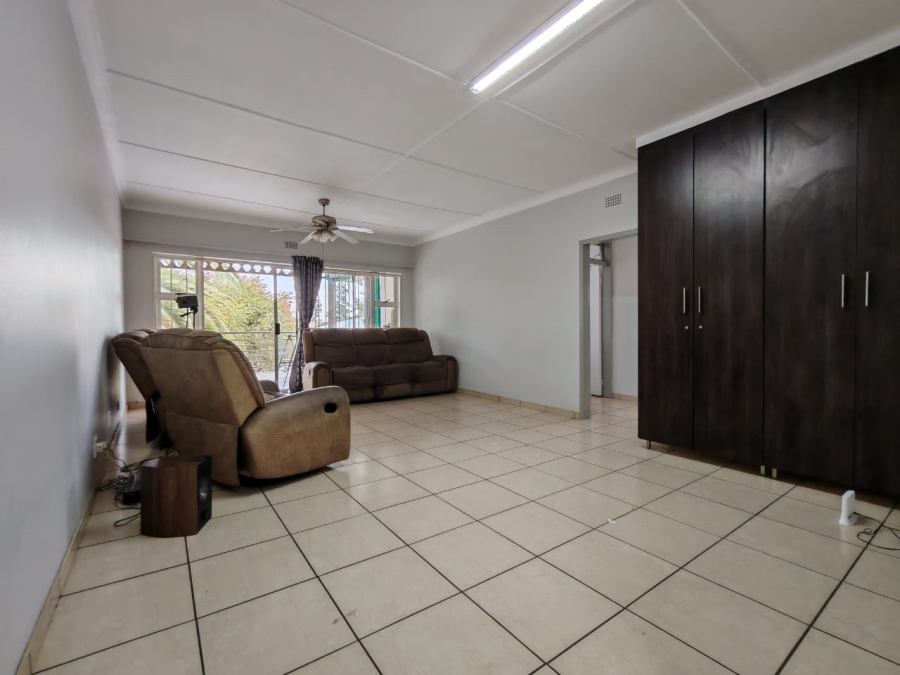 2 Bedroom Property for Sale in Three Rivers Gauteng