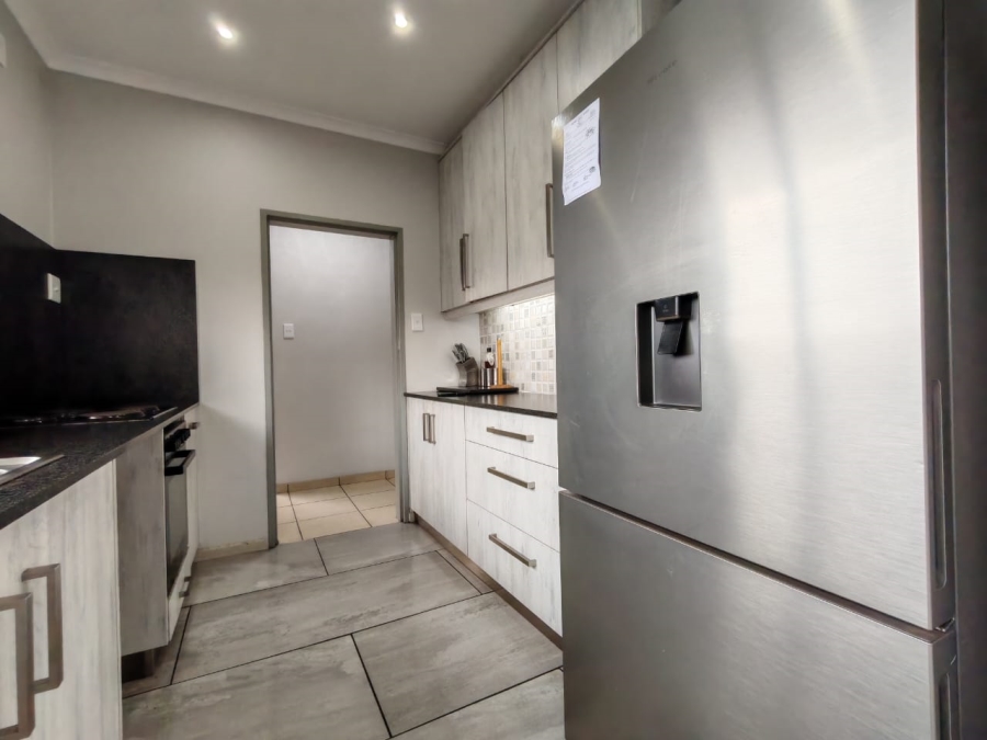 2 Bedroom Property for Sale in Three Rivers Gauteng