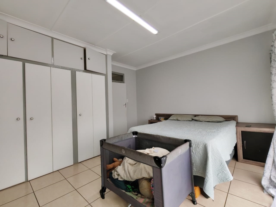 2 Bedroom Property for Sale in Three Rivers Gauteng