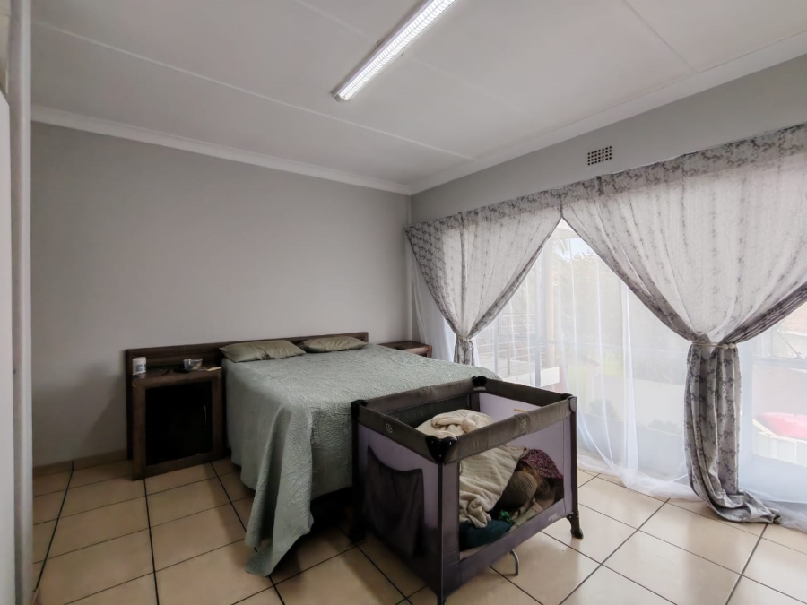 2 Bedroom Property for Sale in Three Rivers Gauteng
