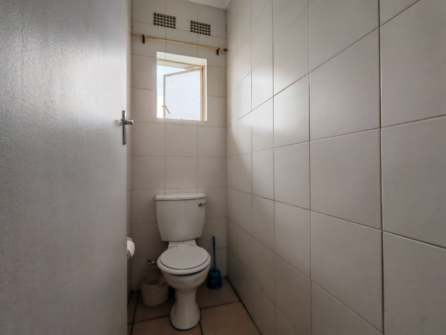 2 Bedroom Property for Sale in Three Rivers Gauteng