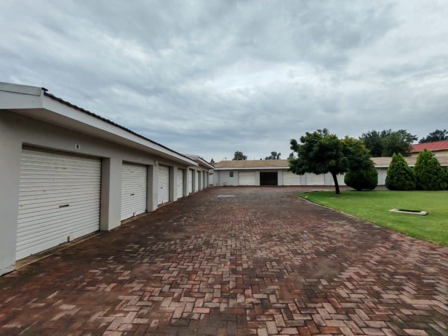 2 Bedroom Property for Sale in Three Rivers Gauteng