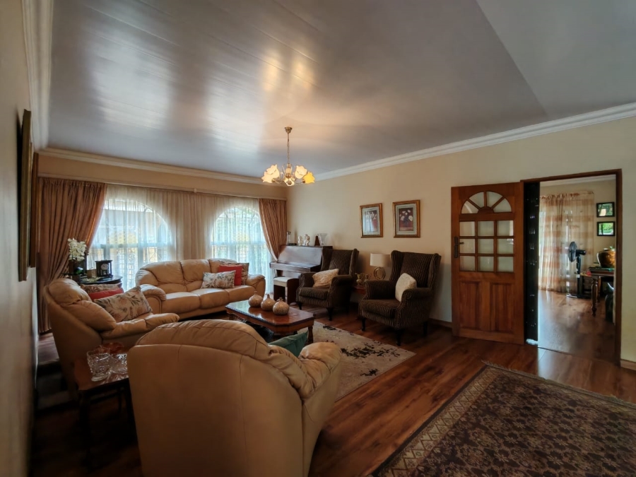 4 Bedroom Property for Sale in Three Rivers Proper Gauteng