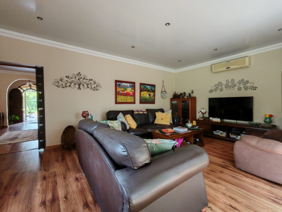 4 Bedroom Property for Sale in Three Rivers Proper Gauteng