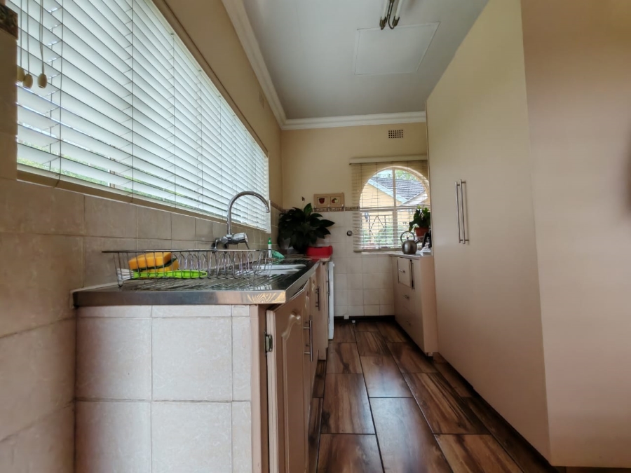 4 Bedroom Property for Sale in Three Rivers Proper Gauteng