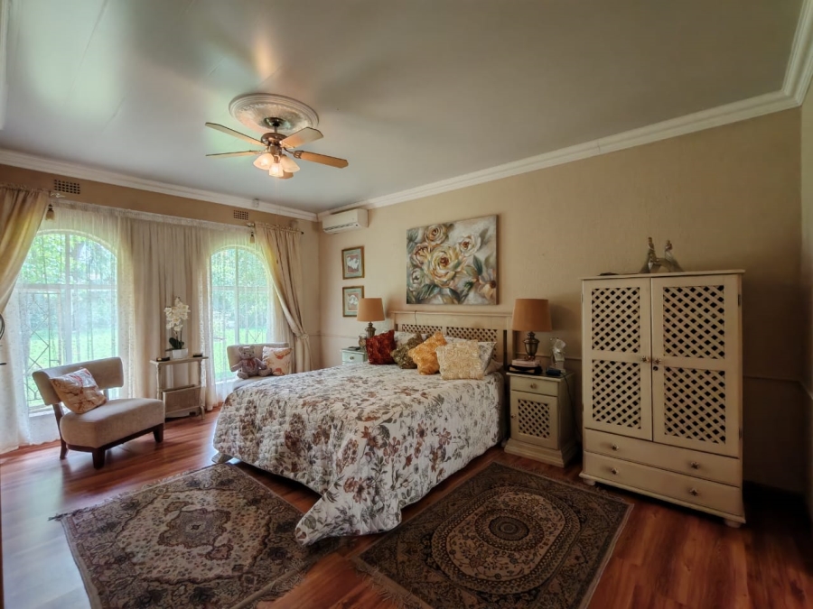 4 Bedroom Property for Sale in Three Rivers Proper Gauteng