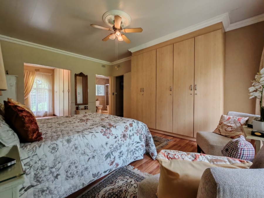 4 Bedroom Property for Sale in Three Rivers Proper Gauteng