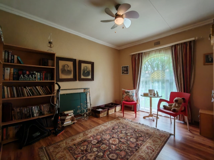 4 Bedroom Property for Sale in Three Rivers Proper Gauteng