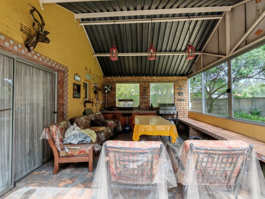 4 Bedroom Property for Sale in Three Rivers Proper Gauteng