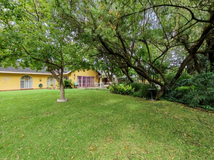 4 Bedroom Property for Sale in Three Rivers Proper Gauteng