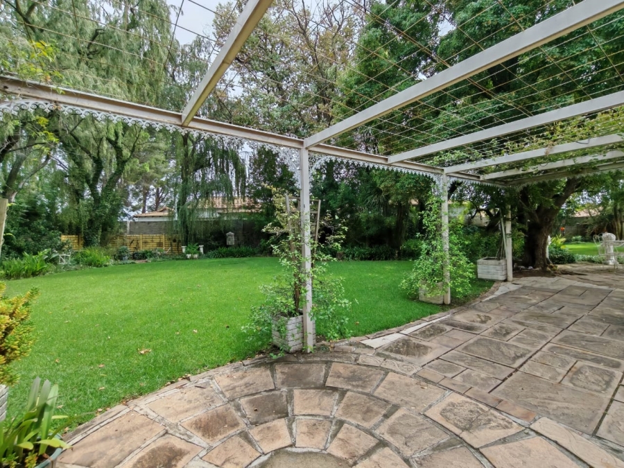 4 Bedroom Property for Sale in Three Rivers Proper Gauteng