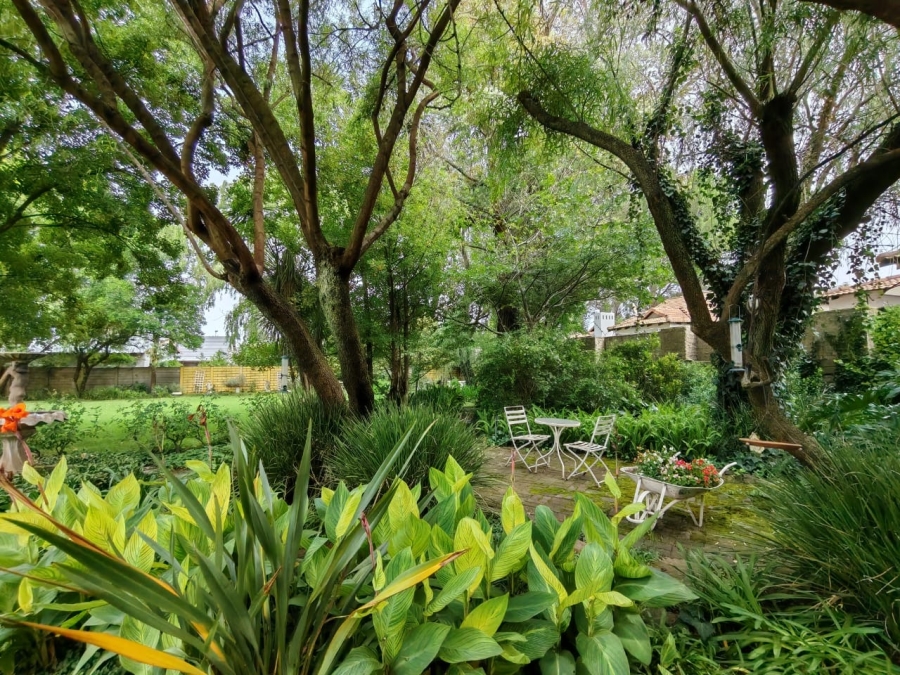 4 Bedroom Property for Sale in Three Rivers Proper Gauteng