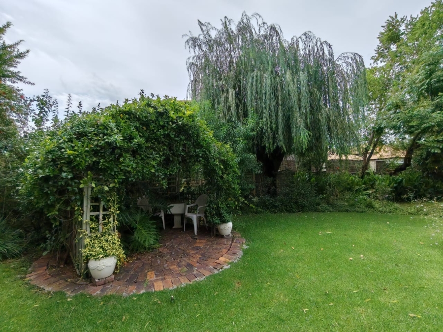 4 Bedroom Property for Sale in Three Rivers Proper Gauteng