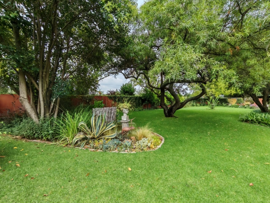 4 Bedroom Property for Sale in Three Rivers Proper Gauteng
