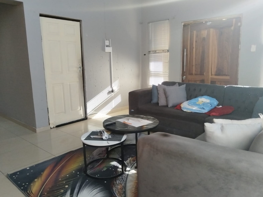 3 Bedroom Property for Sale in Golden Gardens Gauteng