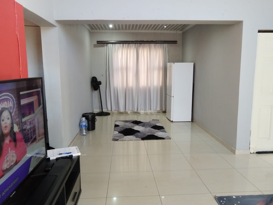 3 Bedroom Property for Sale in Golden Gardens Gauteng