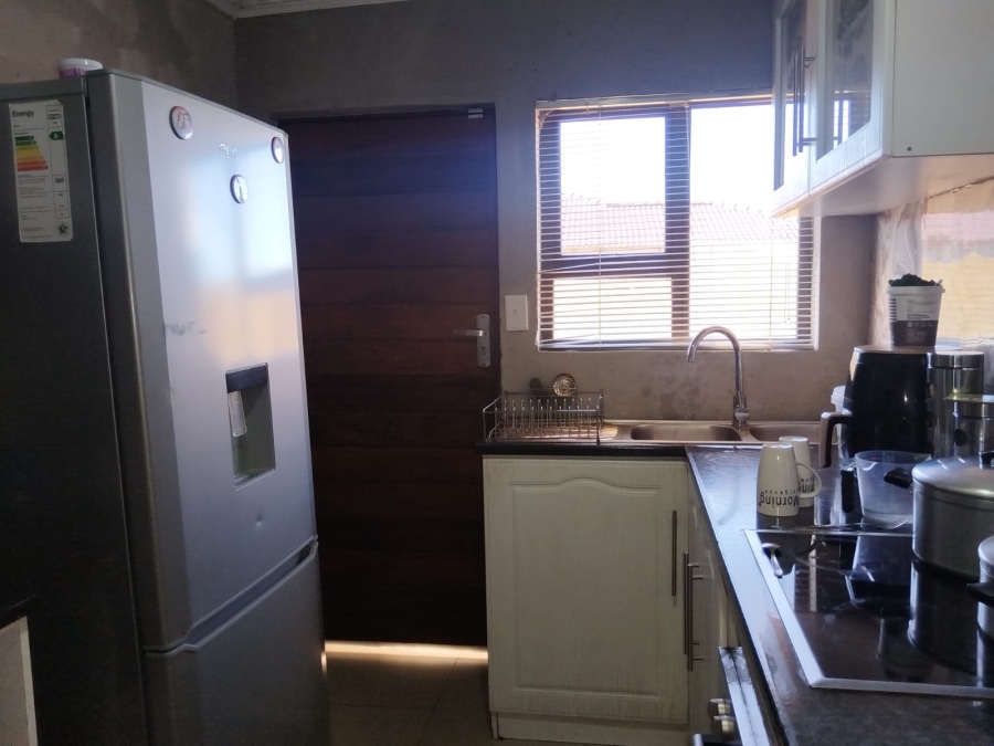 3 Bedroom Property for Sale in Golden Gardens Gauteng