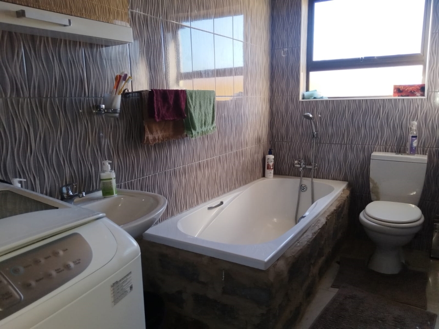 3 Bedroom Property for Sale in Golden Gardens Gauteng