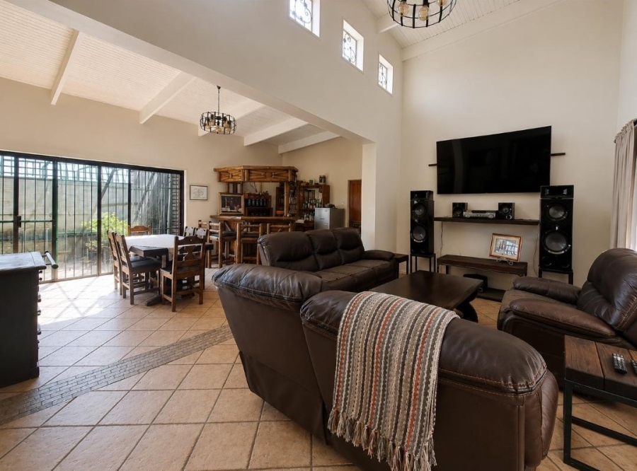 3 Bedroom Property for Sale in Three Rivers Gauteng