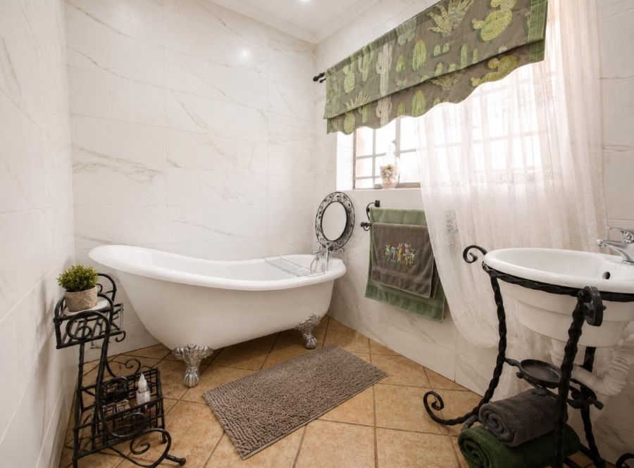 3 Bedroom Property for Sale in Three Rivers Gauteng