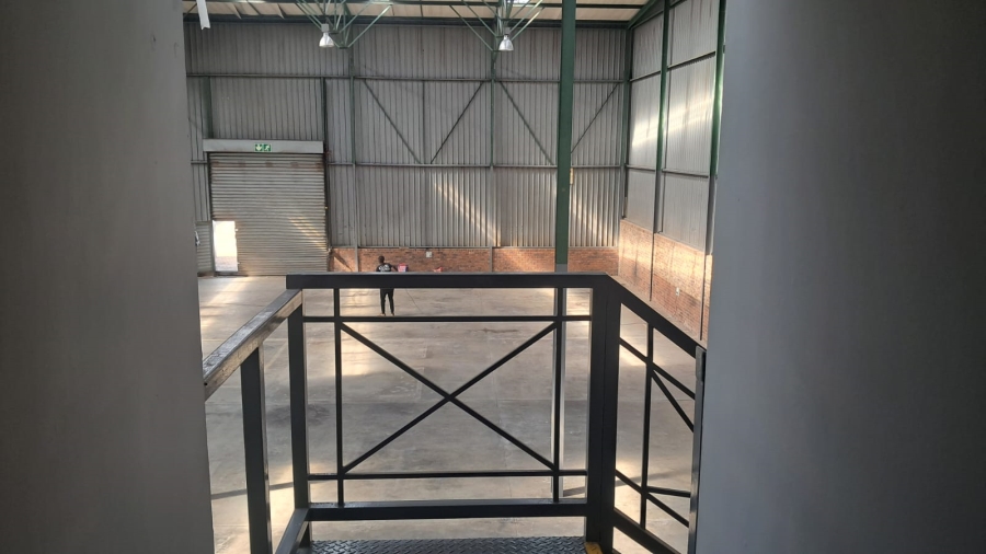 To Let Commercial Property for Rent in Randjespark Gauteng