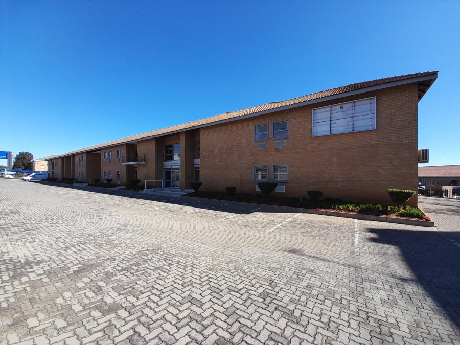 To Let Commercial Property for Rent in Halfway Gardens Gauteng