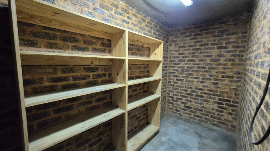 To Let Commercial Property for Rent in Silverton Gauteng