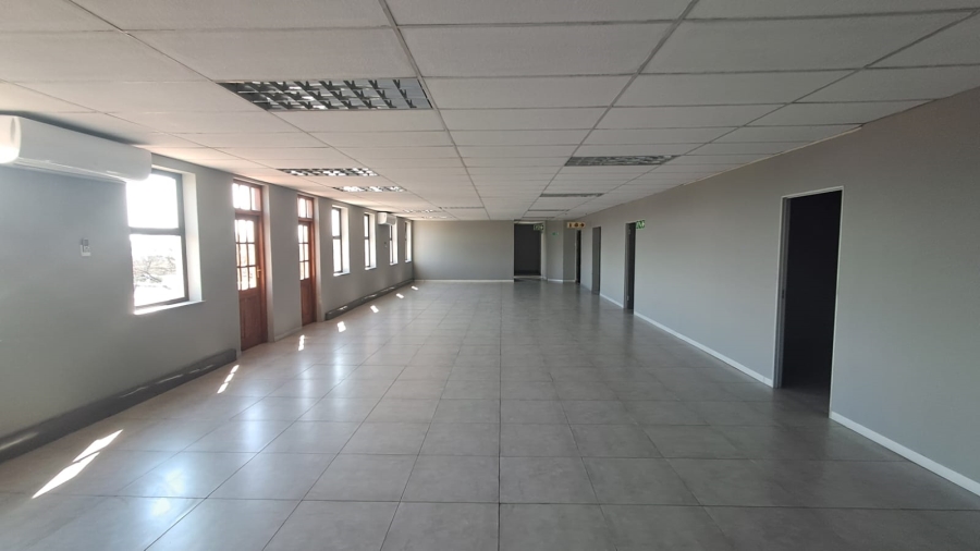 To Let Commercial Property for Rent in Randjespark Gauteng