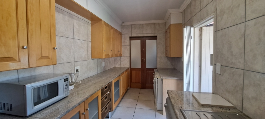 To Let 3 Bedroom Property for Rent in Weltevreden Park Gauteng