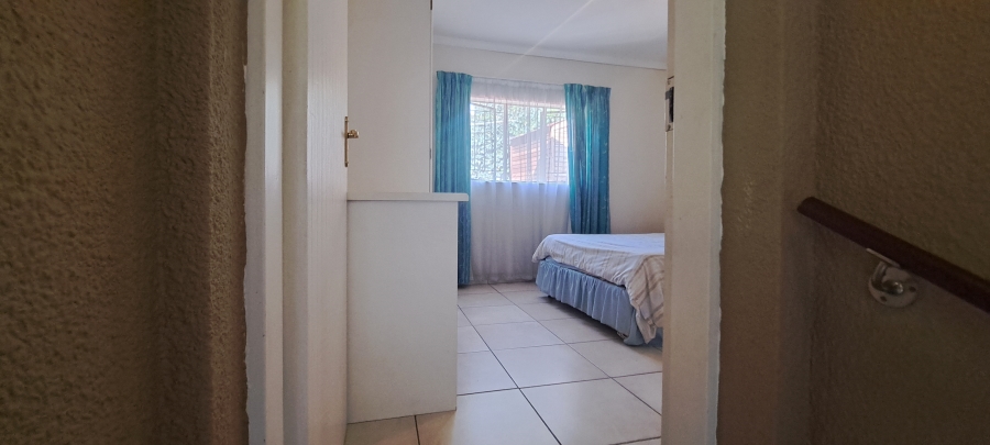 To Let 3 Bedroom Property for Rent in Weltevreden Park Gauteng